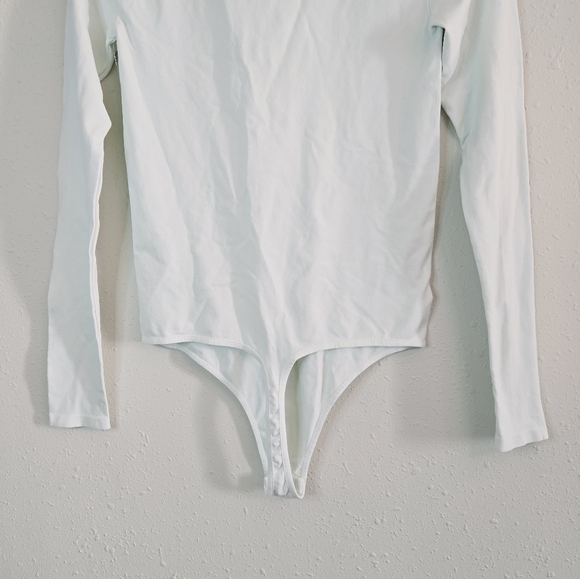 Free People Intimately Light Sage Seamless Women’s Bodysuit Sz M-L NWT - Picture 9 of 9